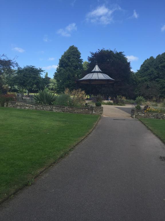 Mansfield Manor Hotel Exterior photo